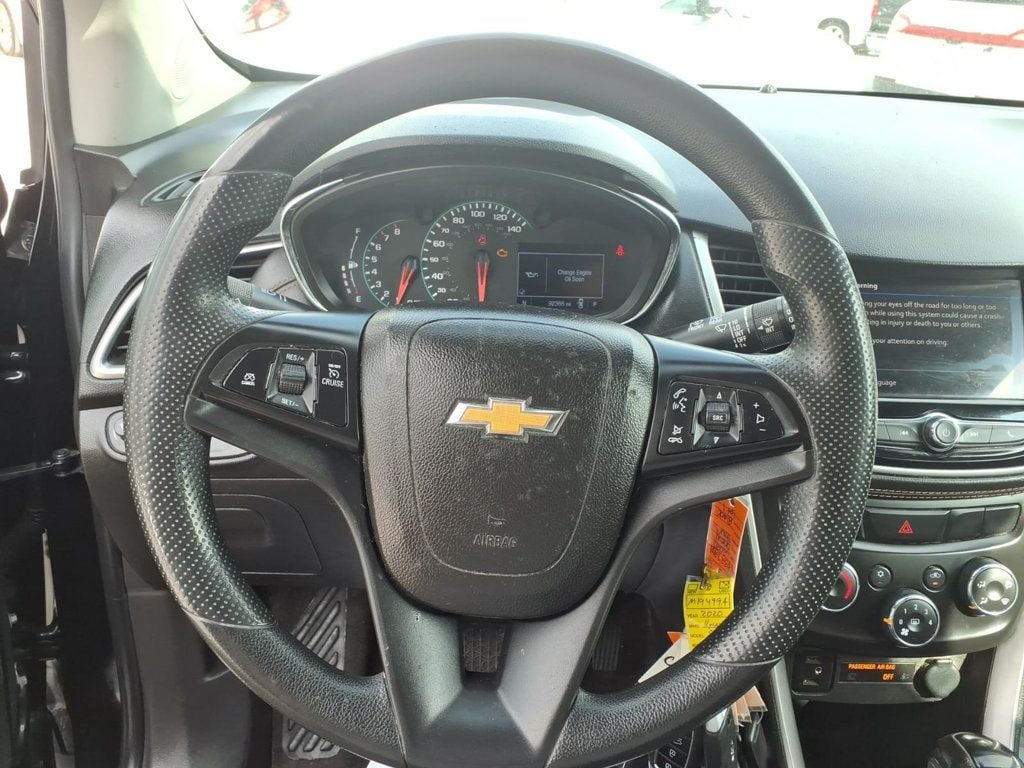 2020 Chevrolet Trax FWD 4dr LS - 22999625 - 7
