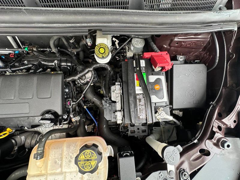 2020 Chevrolet Trax FWD 4dr LS - 22888584 - 23