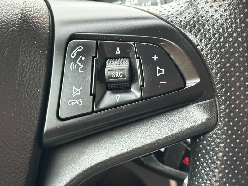 2020 Chevrolet Trax FWD 4dr LS - 22888584 - 28