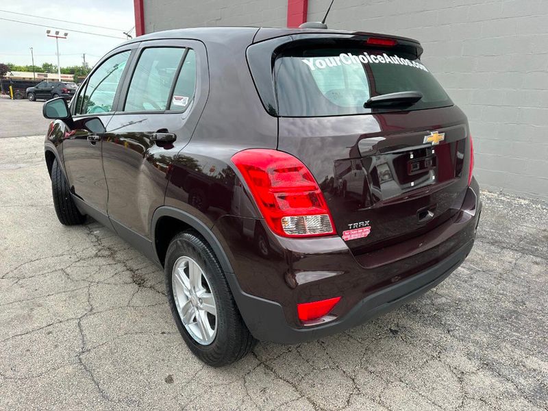 2020 Chevrolet Trax FWD 4dr LS - 22888584 - 2