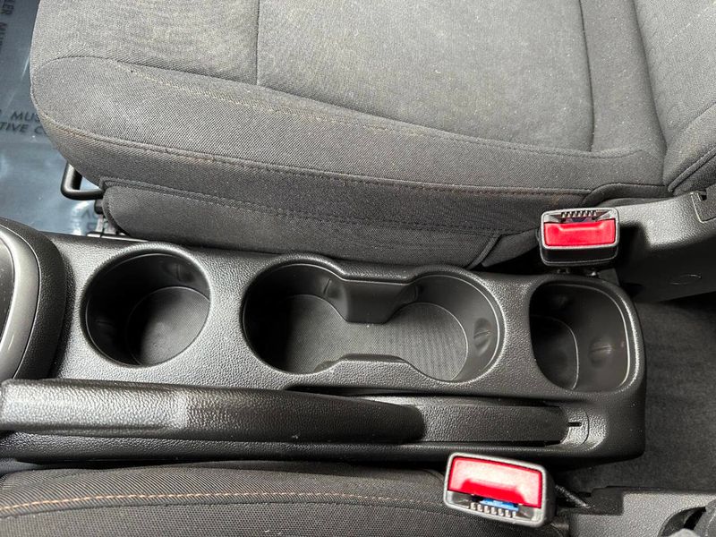 2020 Chevrolet Trax FWD 4dr LS - 22888584 - 38