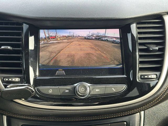 2020 Chevrolet Trax FWD 4dr LS - 22968393 - 23