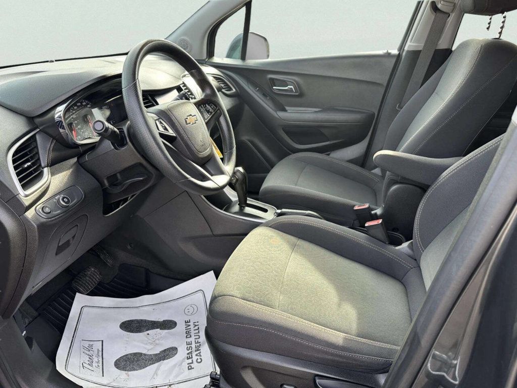 2020 Chevrolet Trax FWD 4dr LS - 22968393 - 8