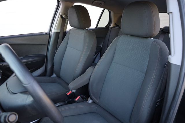 2020 Chevrolet Trax FWD 4dr LS - 22879963 - 15