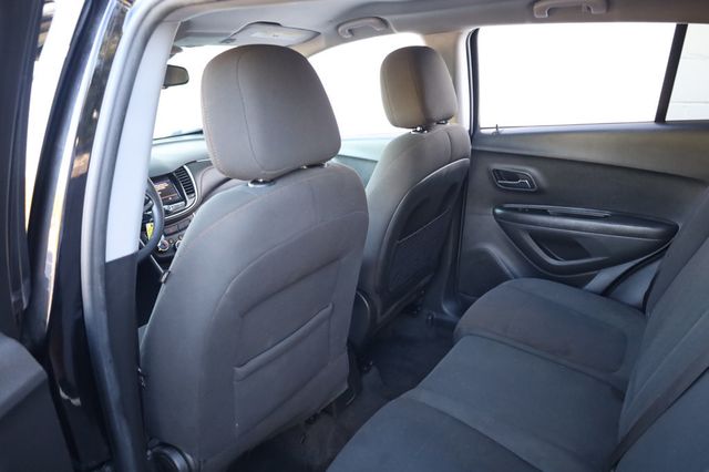 2020 Chevrolet Trax FWD 4dr LS - 22879963 - 18