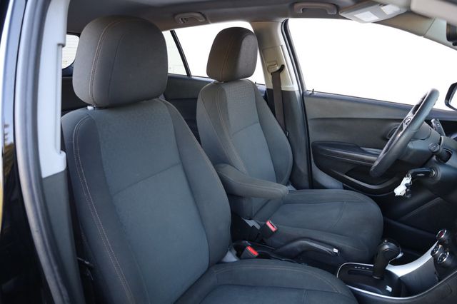 2020 Chevrolet Trax FWD 4dr LS - 22879963 - 26