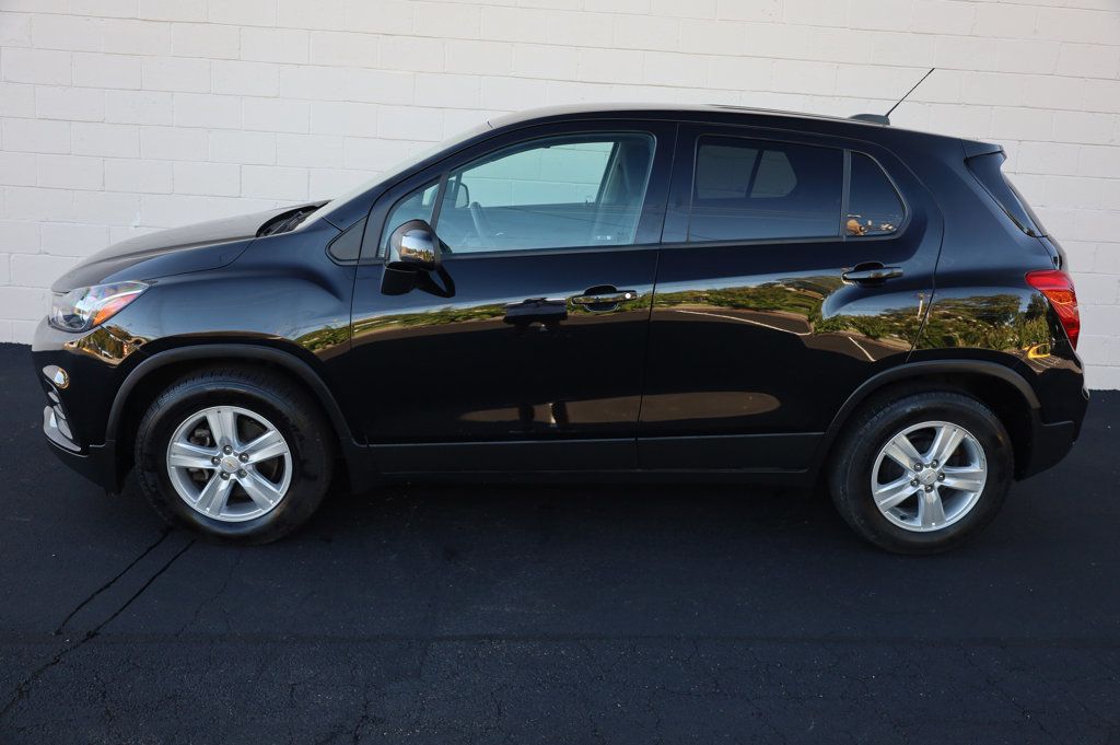 2020 Chevrolet Trax LS photo 3