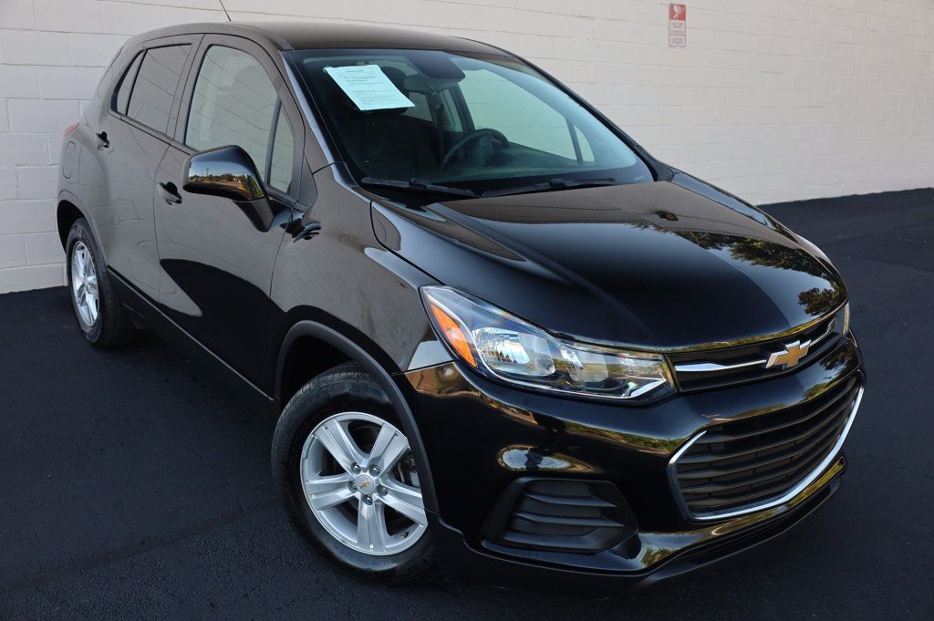 2020 Chevrolet Trax LS photo 4