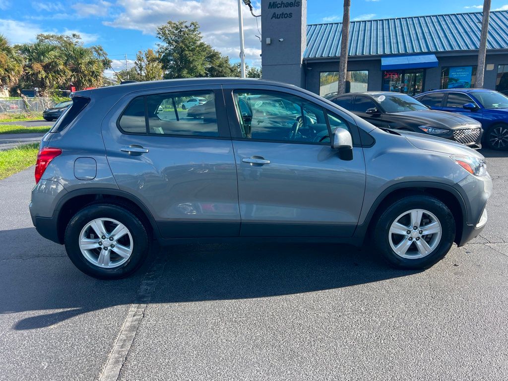 2020 Chevrolet Trax FWD 4dr LS - 22618374 - 3