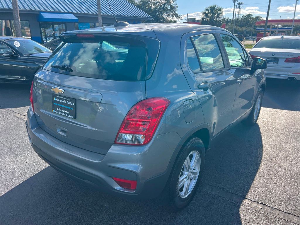 2020 Chevrolet Trax FWD 4dr LS - 22618374 - 4