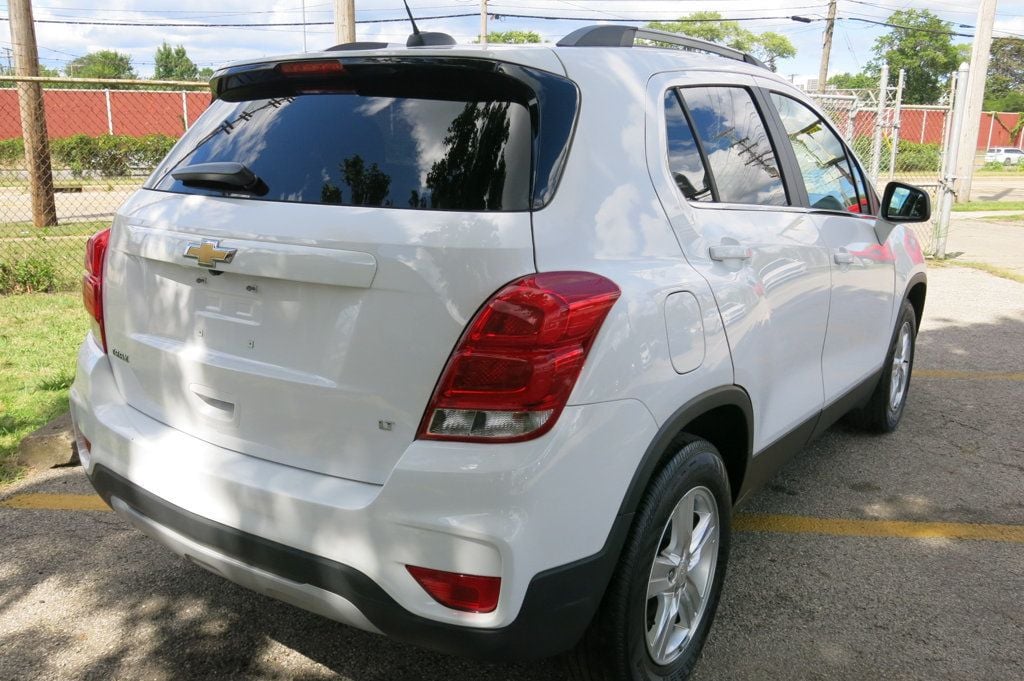 2020 Chevrolet Trax LT photo 4