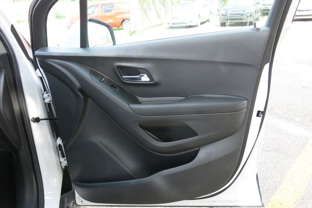 2020 Chevrolet Trax FWD 4dr LT - 22906616 - 47