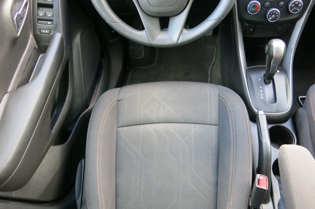 2020 Chevrolet Trax FWD 4dr LT - 22906616 - 54