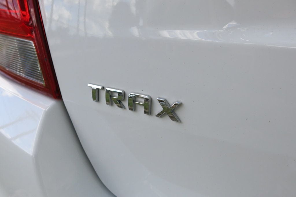 2020 Chevrolet Trax FWD 4dr LT - 22906616 - 8