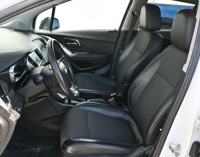 2020 Chevrolet Trax FWD 4dr LT - 22998261 - 12