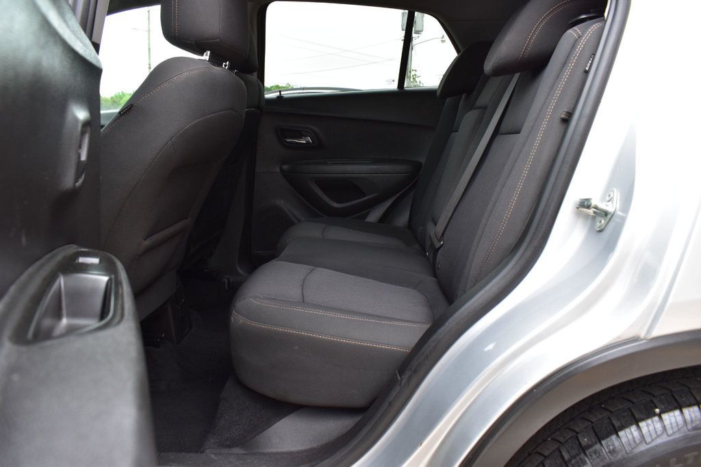 2020 Chevrolet Trax FWD 4dr LT - 23019866 - 20