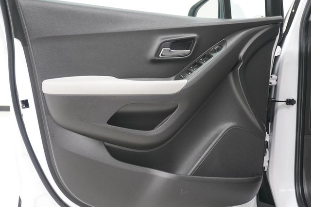 2020 Chevrolet Trax FWD 4dr LT - 22932240 - 12