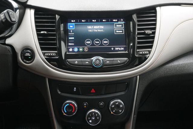 2020 Chevrolet Trax FWD 4dr LT - 22932240 - 17