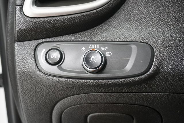 2020 Chevrolet Trax FWD 4dr LT - 22932240 - 18