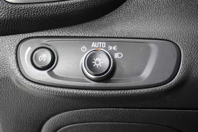 2020 Chevrolet Trax FWD 4dr LT - 22942242 - 19