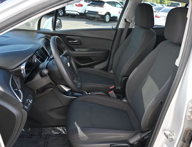 2020 Chevrolet Trax LS - 22941712 - 11