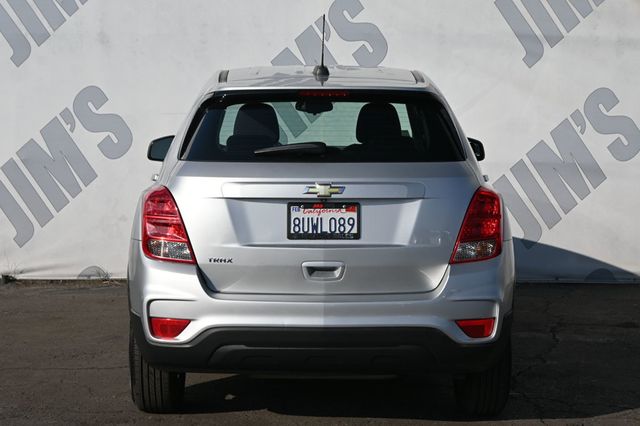 2020 Chevrolet Trax LS - 22941712 - 4