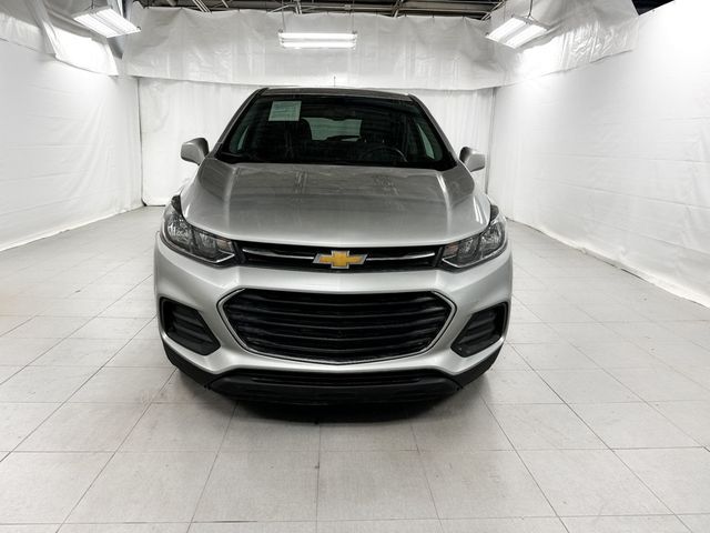 2020 Chevrolet Trax LS - 22957257 - 1