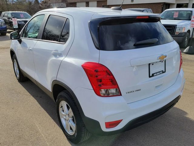 2020 Chevrolet Trax LS Sport Utility 4D - 23041926 - 4