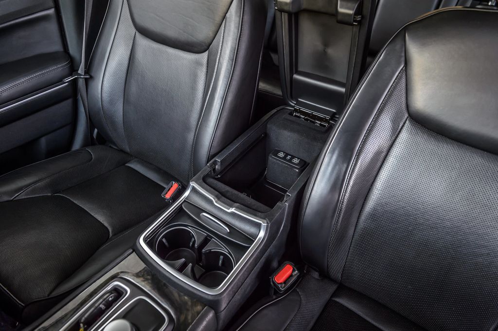 2020 Chrysler 300 300 LIMITED AWD - NAV - BACKUP CAM - BLUETOOTH  - 22990634 - 34