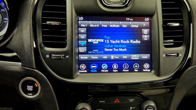 2020 Chrysler 300 300S AWD - 23043978 - 16