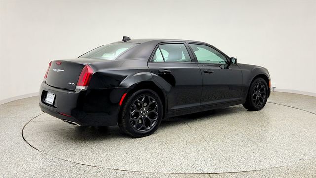 2020 Chrysler 300 300S AWD w/ Navigation - 23043978 - 4