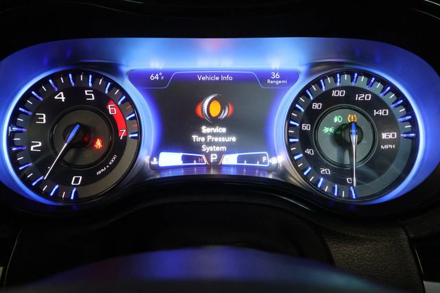 2020 Chrysler 300 300S RWD - 22935445 - 17