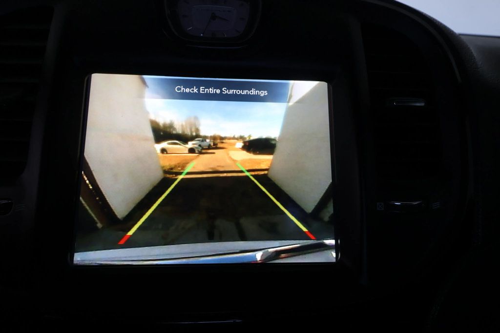 2020 Chrysler 300 300S RWD - 22935445 - 28