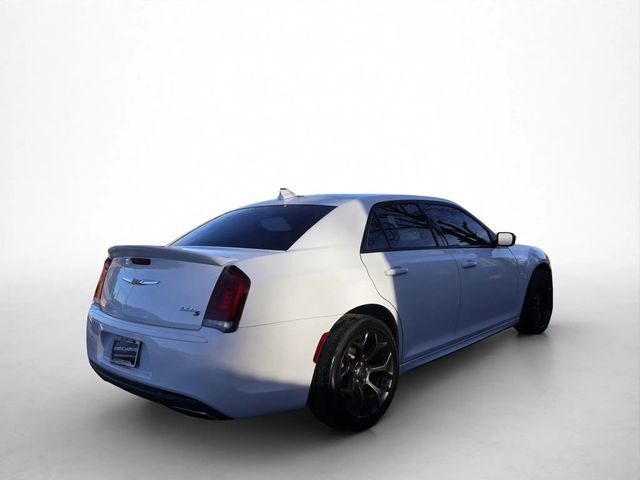 2020 Chrysler 300 300S RWD - 22935445 - 4