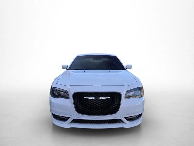 2020 Chrysler 300 300S RWD - 22935445 - 7