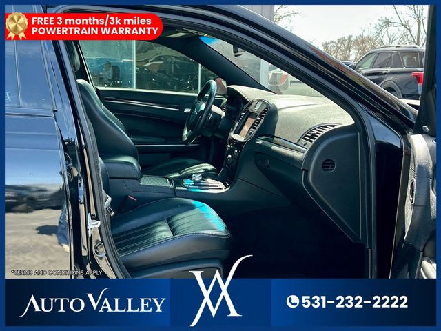 2020 Chrysler 300 300S Sedan 4D - 23006016 - 17