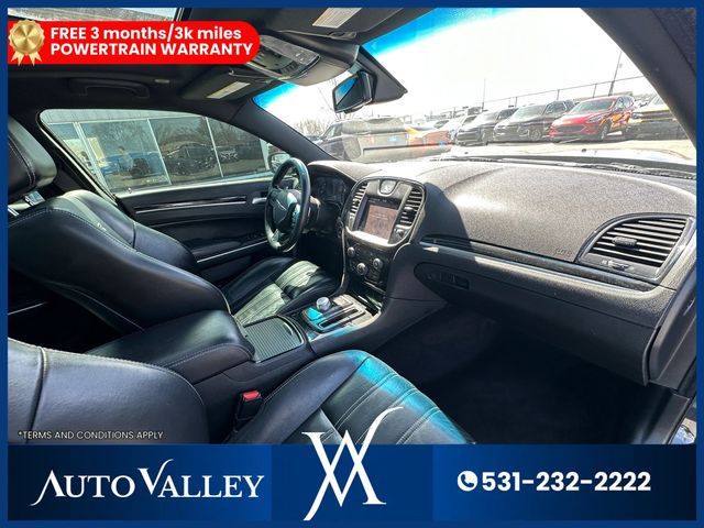 2020 Chrysler 300 300S Sedan 4D - 23006016 - 19