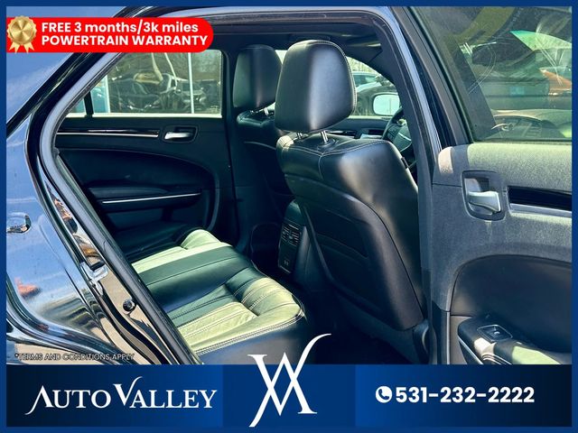 2020 Chrysler 300 300S Sedan 4D - 23006016 - 25