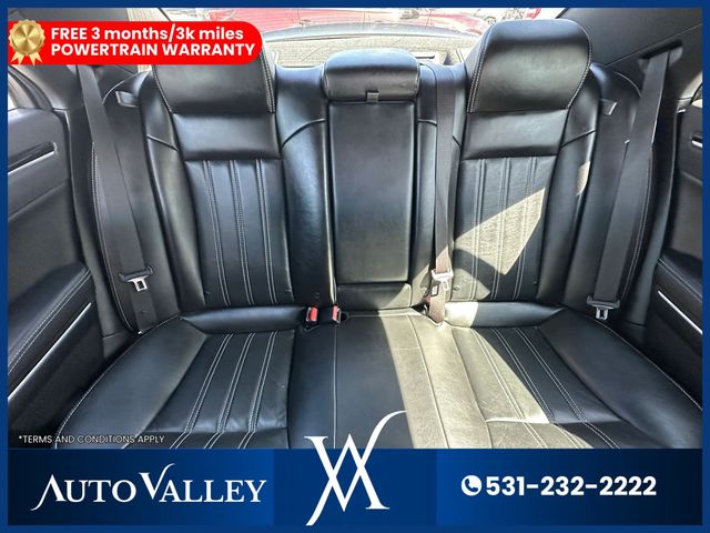 2020 Chrysler 300 300S Sedan 4D - 23006016 - 36