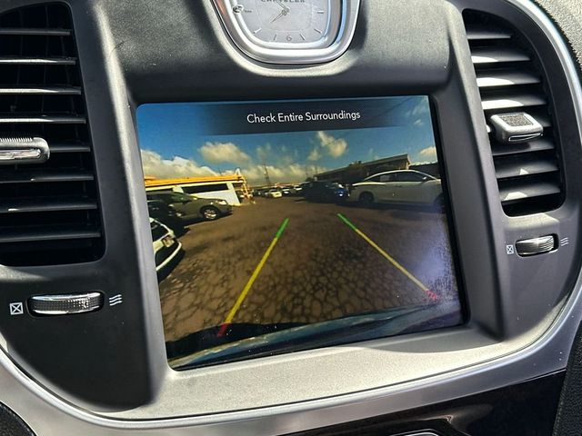 2020 Chrysler 300 Limited RWD - 22947110 - 16