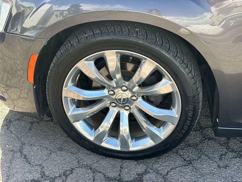 2020 Chrysler 300 Limited RWD - 22954008 - 11