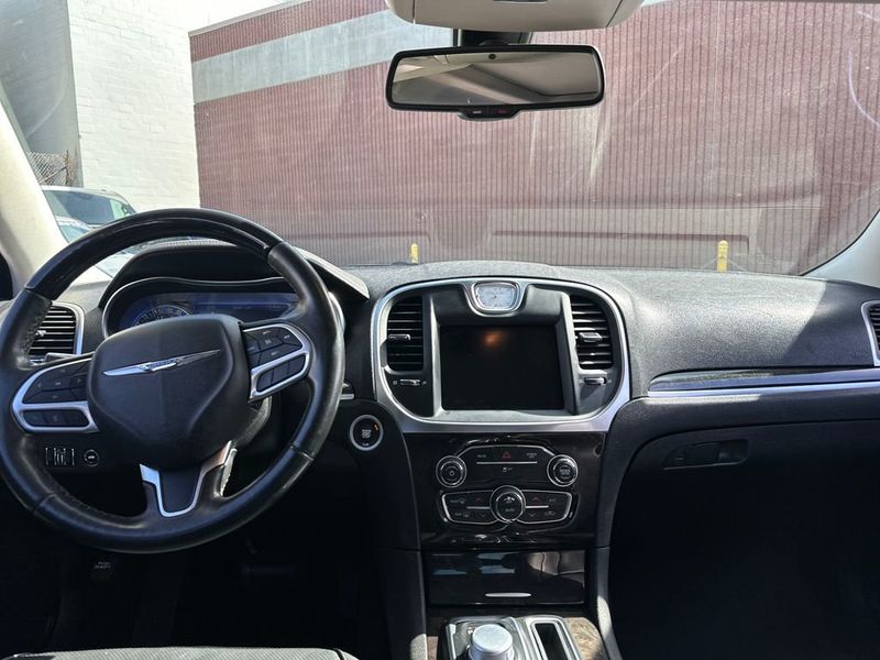 2020 Chrysler 300 Limited RWD - 22954008 - 13