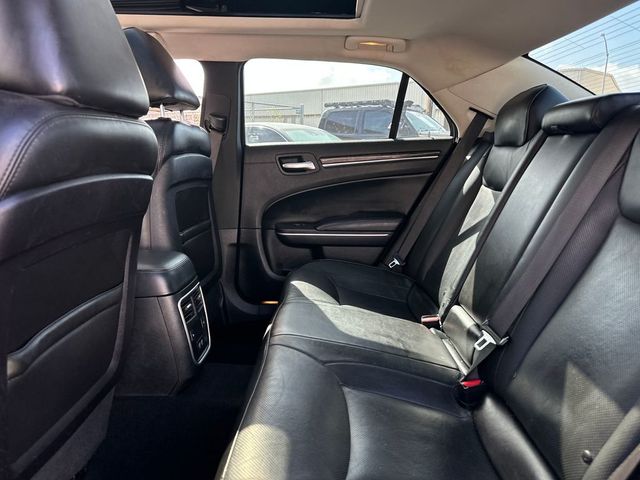 2020 Chrysler 300 Limited RWD - 22954008 - 14