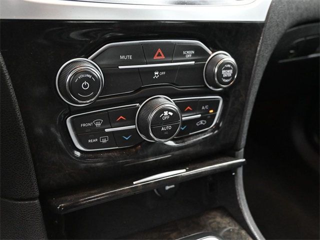 2020 Chrysler 300 Limited RWD - 22952314 - 9