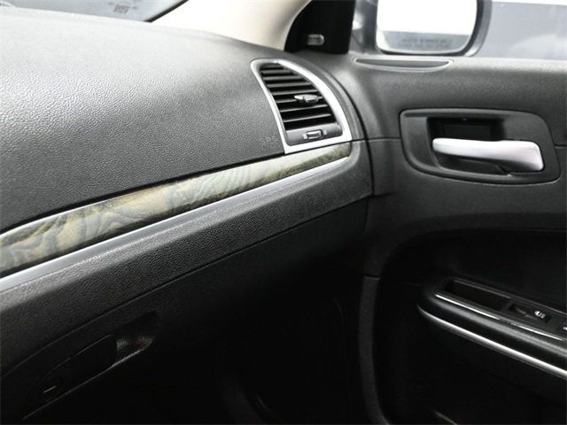 2020 Chrysler 300 Limited RWD - 22952314 - 11