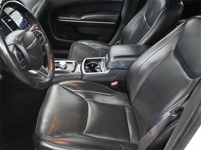 2020 Chrysler 300 Limited RWD - 22952314 - 5
