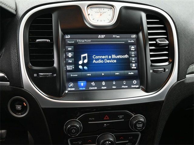 2020 Chrysler 300 Limited RWD - 22952314 - 8