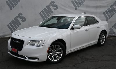2020 Chrysler 300