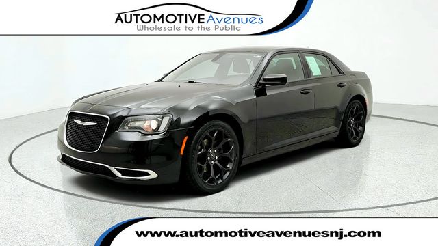 2020 Chrysler 300 Touring RWD w/ Sport Appearance Package - 23082806 - 0