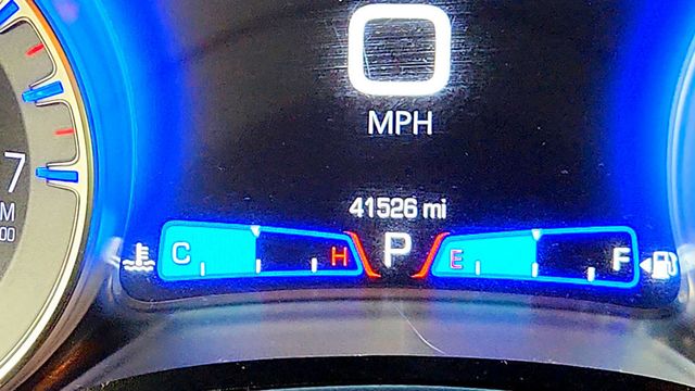 2020 Chrysler 300 Touring RWD w/ Sport Appearance Package - 23082806 - 15